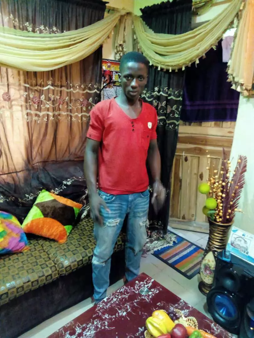 olayemi olasunkanmi avatar picture