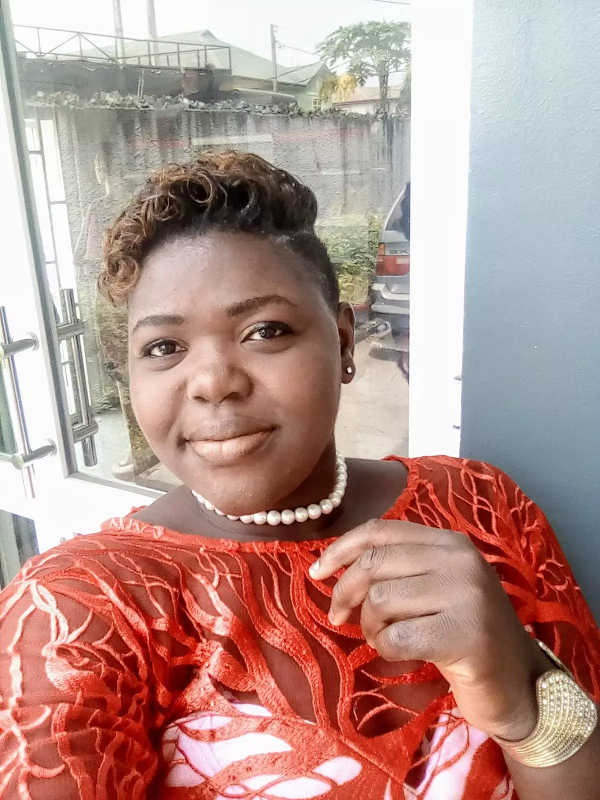 Flourishian Esther avatar picture