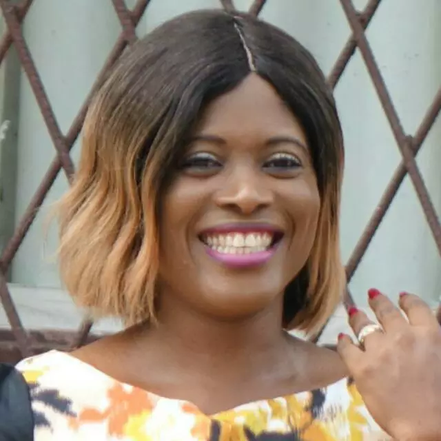 omolola avatar picture
