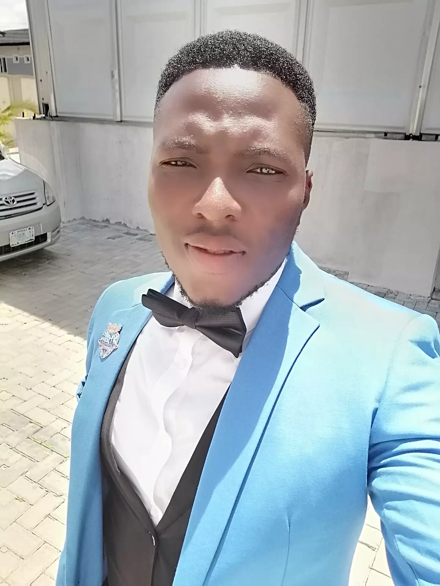 KING GODSLIGHT ONYEIKE avatar picture