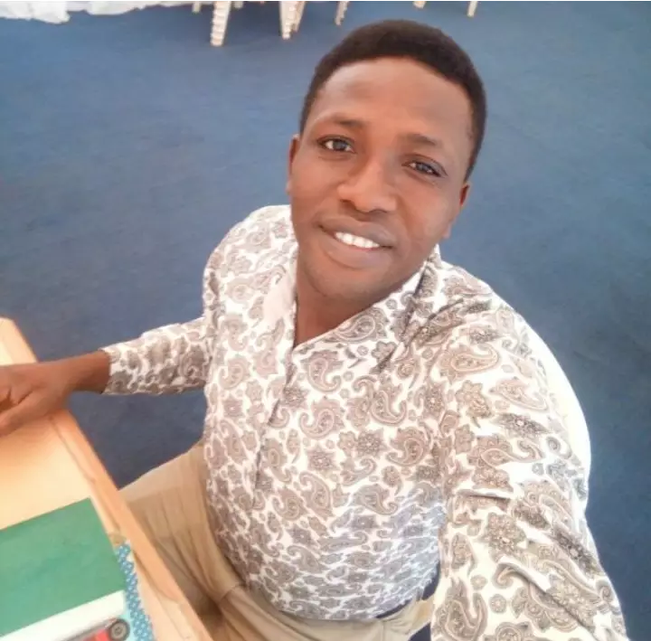 PST. favour STEPHEN avatar picture