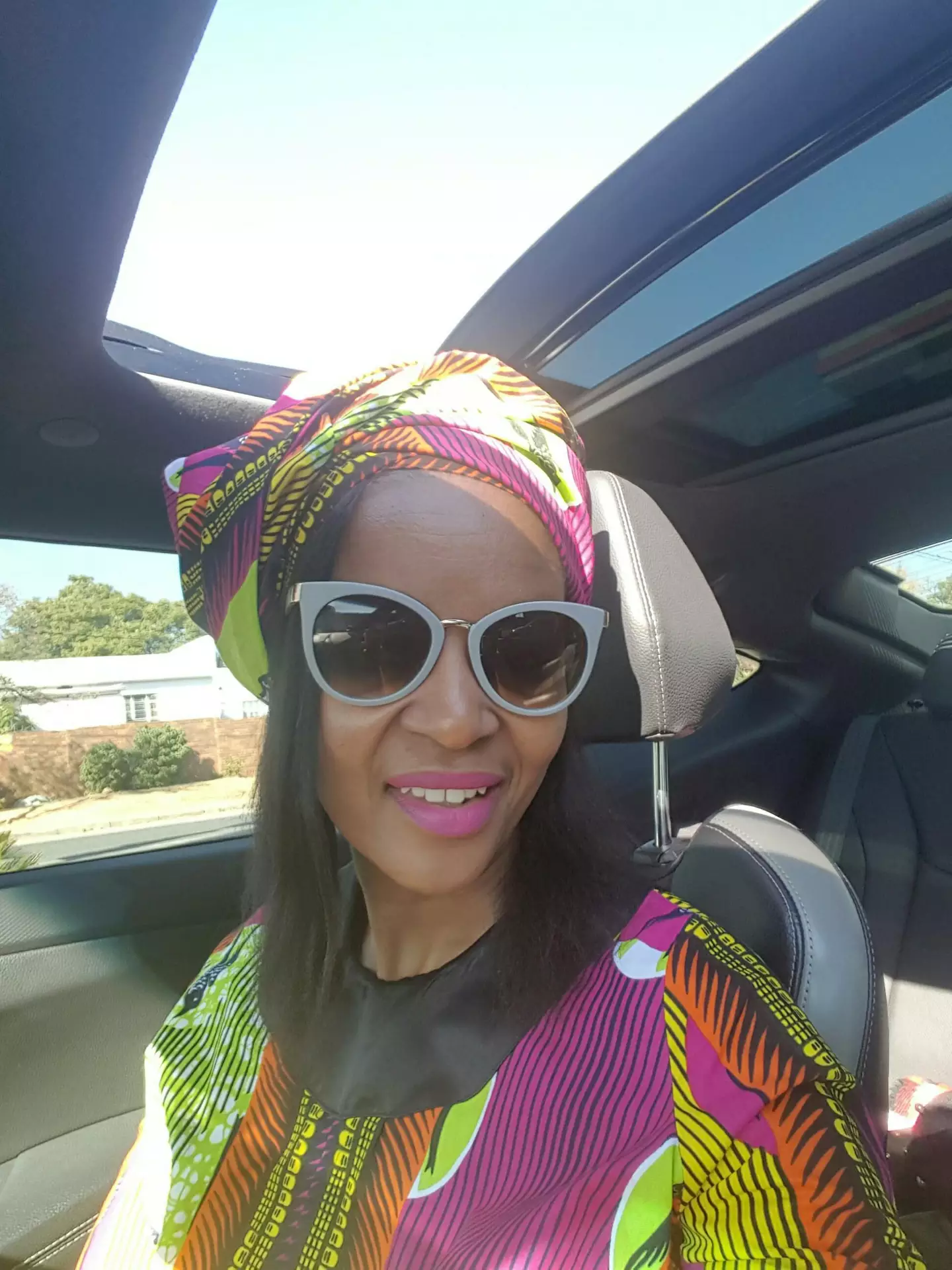 St Ntsiki@NtsikiXtraOrdinaire (HFO) avatar picture