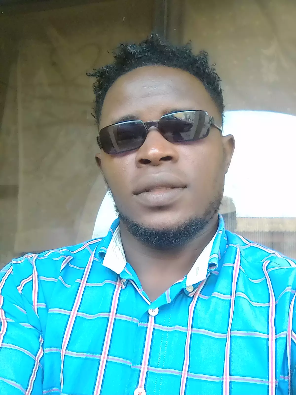 Derek Olanrewaju avatar picture
