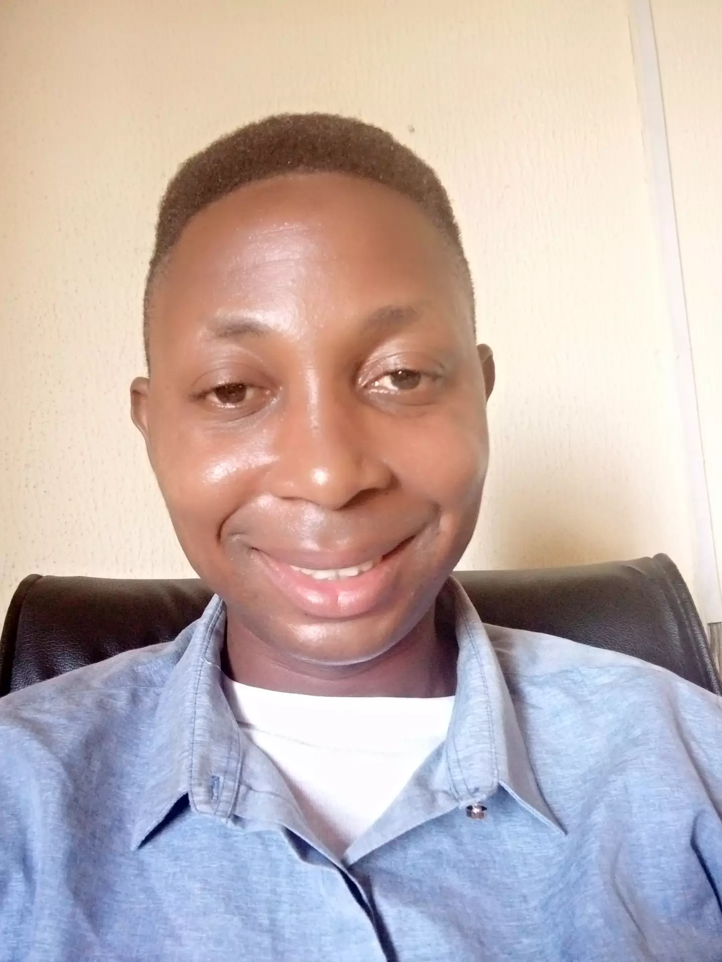 Moronfolu Adenola avatar picture